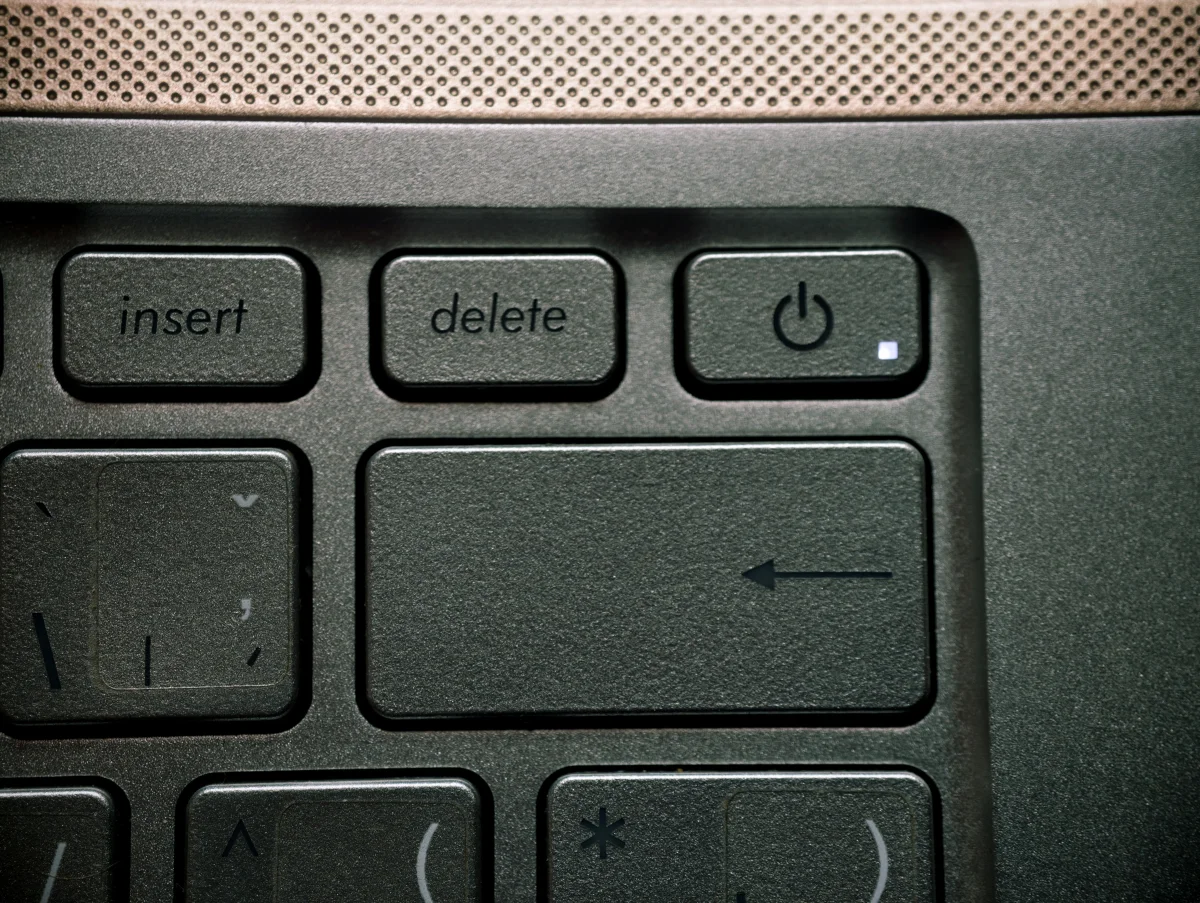 Multi-color macro keypad