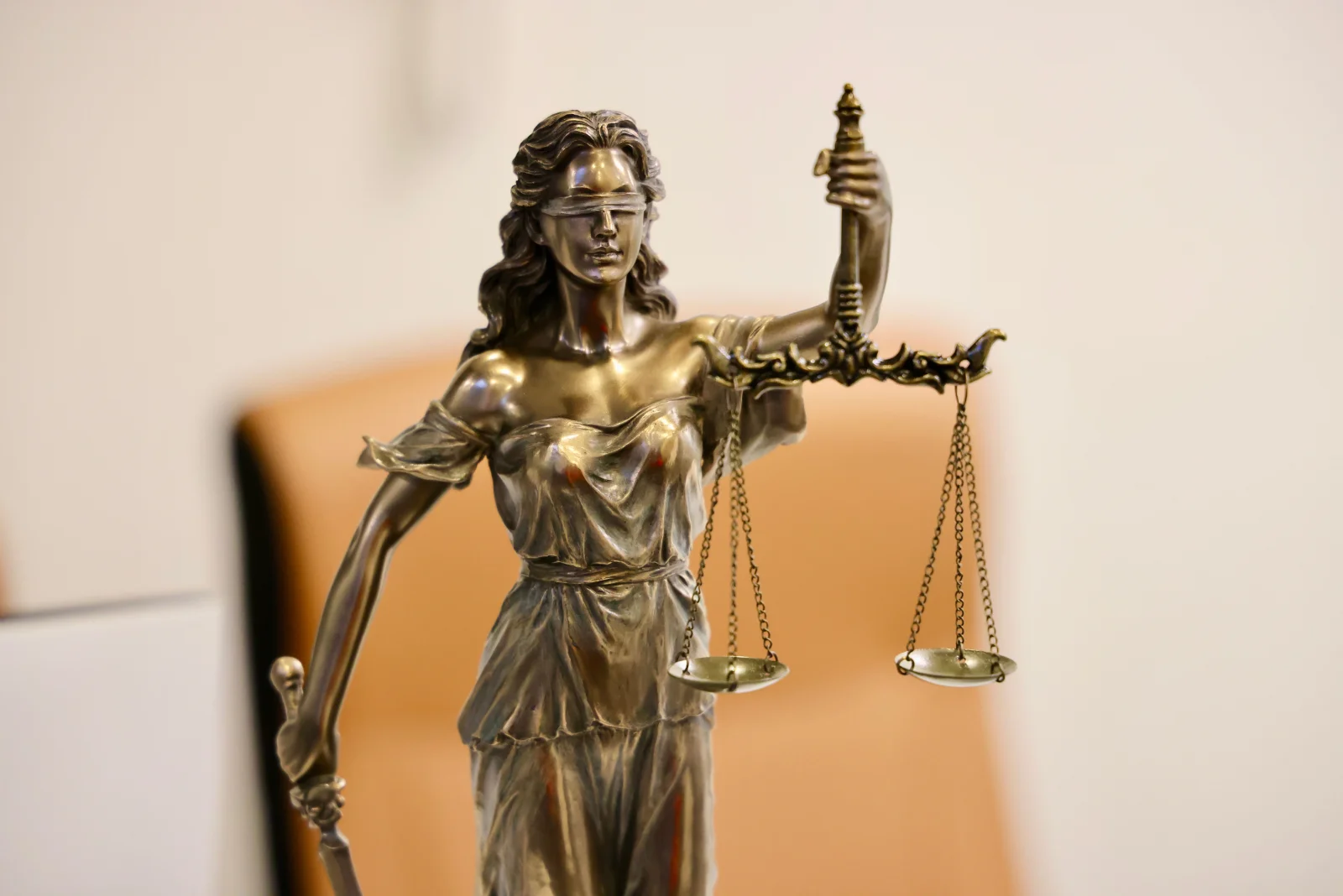 A dramatic courtroom scene illustrating a legal battle over data theft