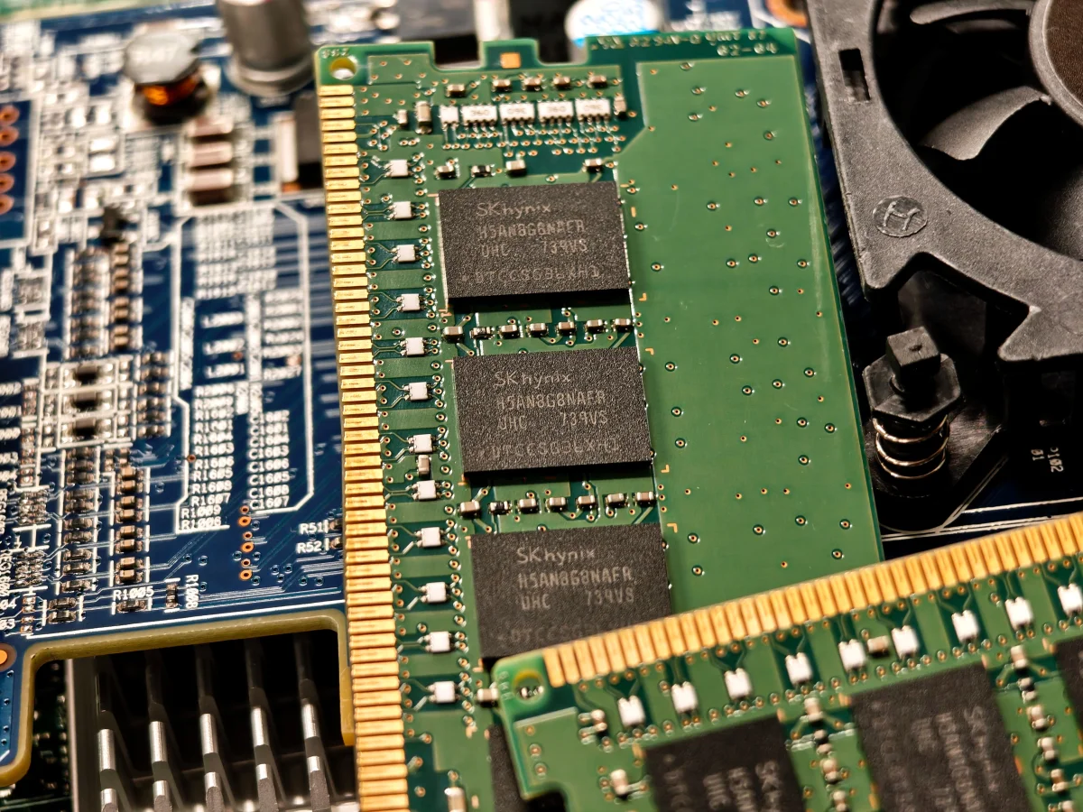 Editorial quote illustration about DRAM market