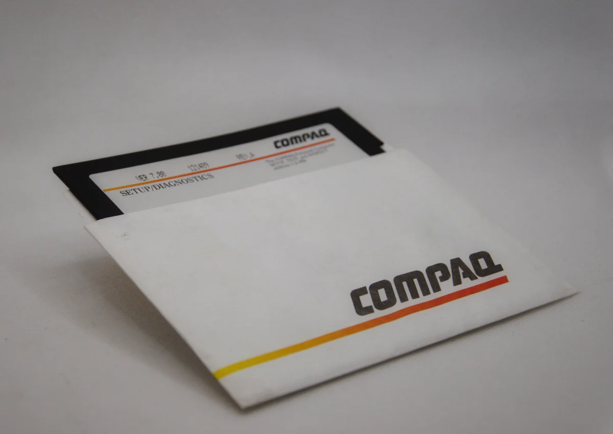 USB interface for emulated floppy drive
