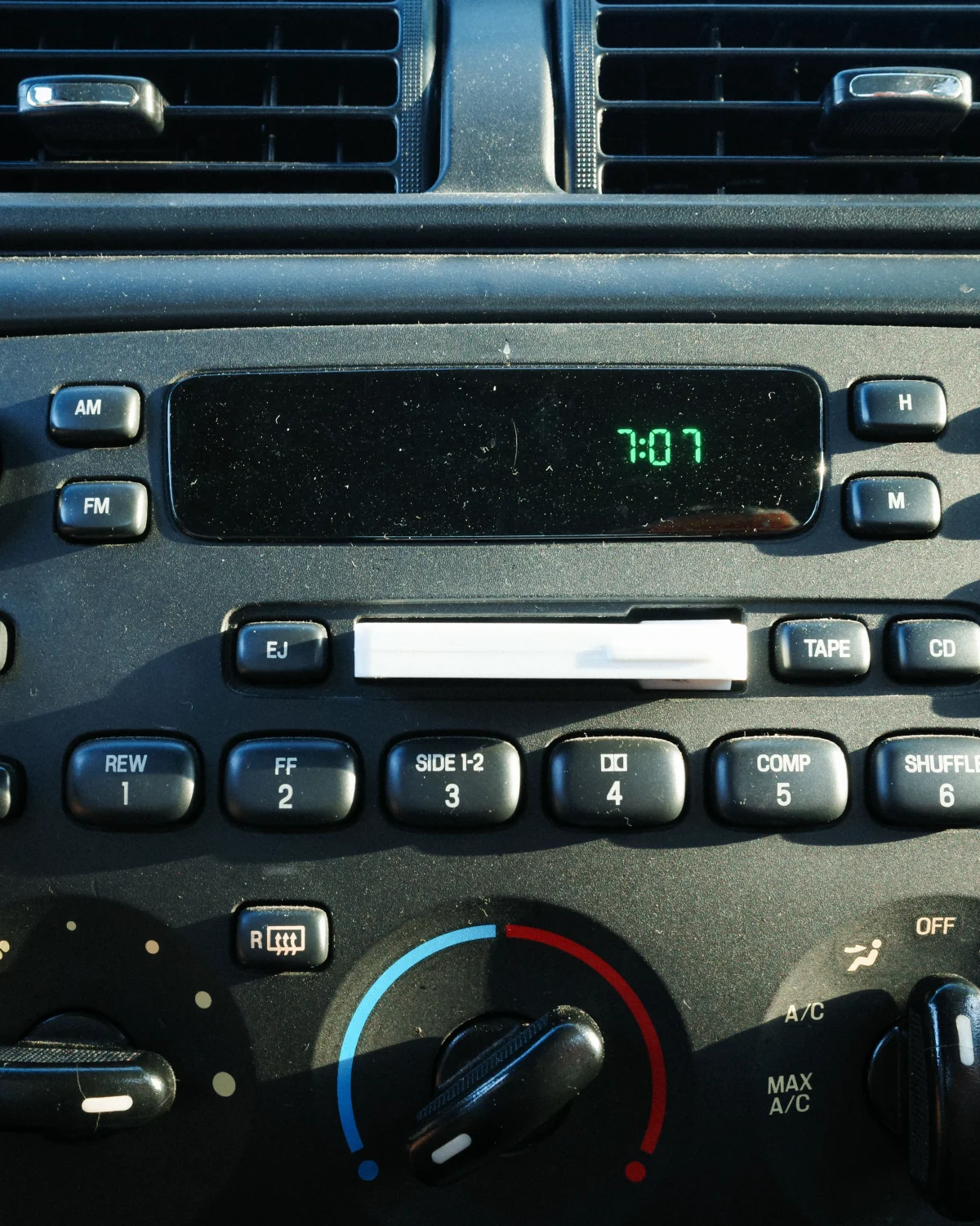 Editorial quote illustration about AM radio